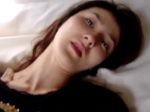 高顏值美女性愛自拍 無套插穴呻吟不斷 射到肚子上意猶未盡