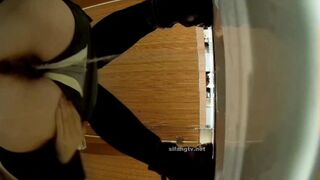 商場女廁全景偷拍 多位漂亮小姐姐的各種極品小鮑魚-07