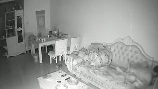 家庭攝影機真實偷拍 各種男女激烈性生活-33