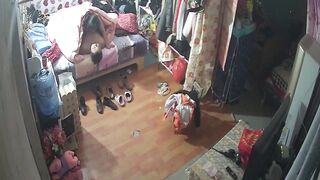 家庭攝影機真實偷拍 各種男女激烈性生活-26