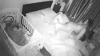 家庭攝影機真實偷拍 孩子睡著後 夫妻性生活 激情不減-26
