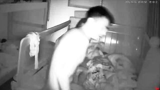家庭攝影機真實偷拍 孩子睡著後 夫妻性生活 激情不減-11