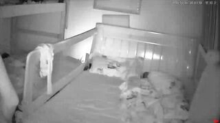 家庭攝影機真實偷拍 孩子睡著後 夫妻性生活 激情不減-11