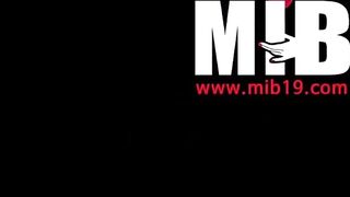 韓國MIB女神-秀雅 真刀真槍打炮被輪操-2