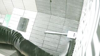 【廁拍】極品黑絲 白虎逼-02