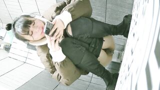 【廁拍】極品黑絲 白虎逼-02