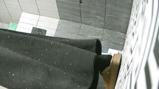 【廁拍】極品黑絲 白虎逼-05