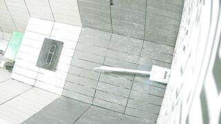 【廁拍】極品黑絲 白虎逼-06