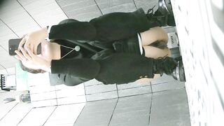 【廁拍】極品黑絲 白虎逼-09