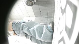 【廁拍】極品黑絲 白虎逼-12