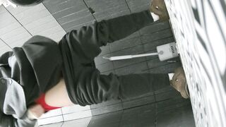 【廁拍】極品黑絲 白虎逼-15