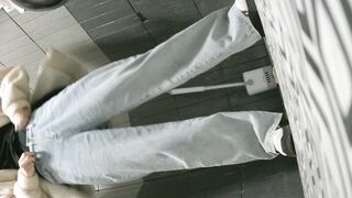 【廁拍】極品黑絲 白虎逼-16