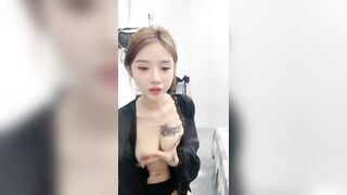 神仙顏值小美女 極品大長腿 揉奶自慰 可惜男友是個軟屌男-4