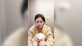 20歲清純小學妹，D罩杯美乳，直接看硬4