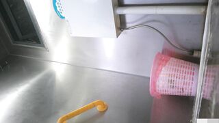 廁所偷拍 青春靚麗美女-15