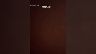 20歲女大學生，床上的小淫娃一個，叫的讓人受不了！