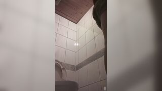 快餐店女廁偷拍小姐姐方便-12